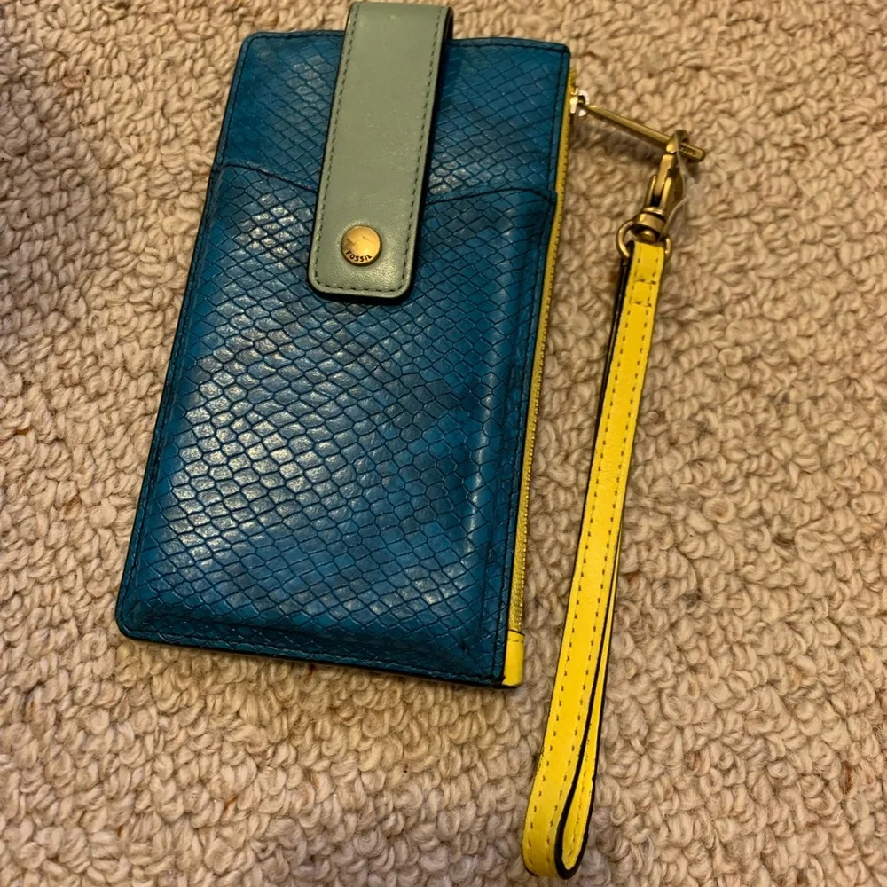 Wallet (Fossil) - Picture 1 of 7